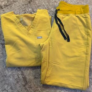 FIGS scrubs size SMALL